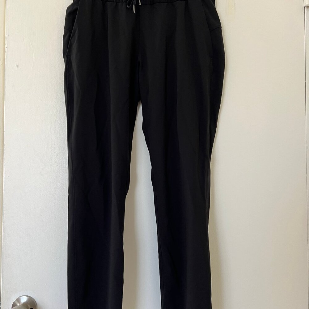 Lululemon On the Fly Pant 7/8 Length Size 6 Black